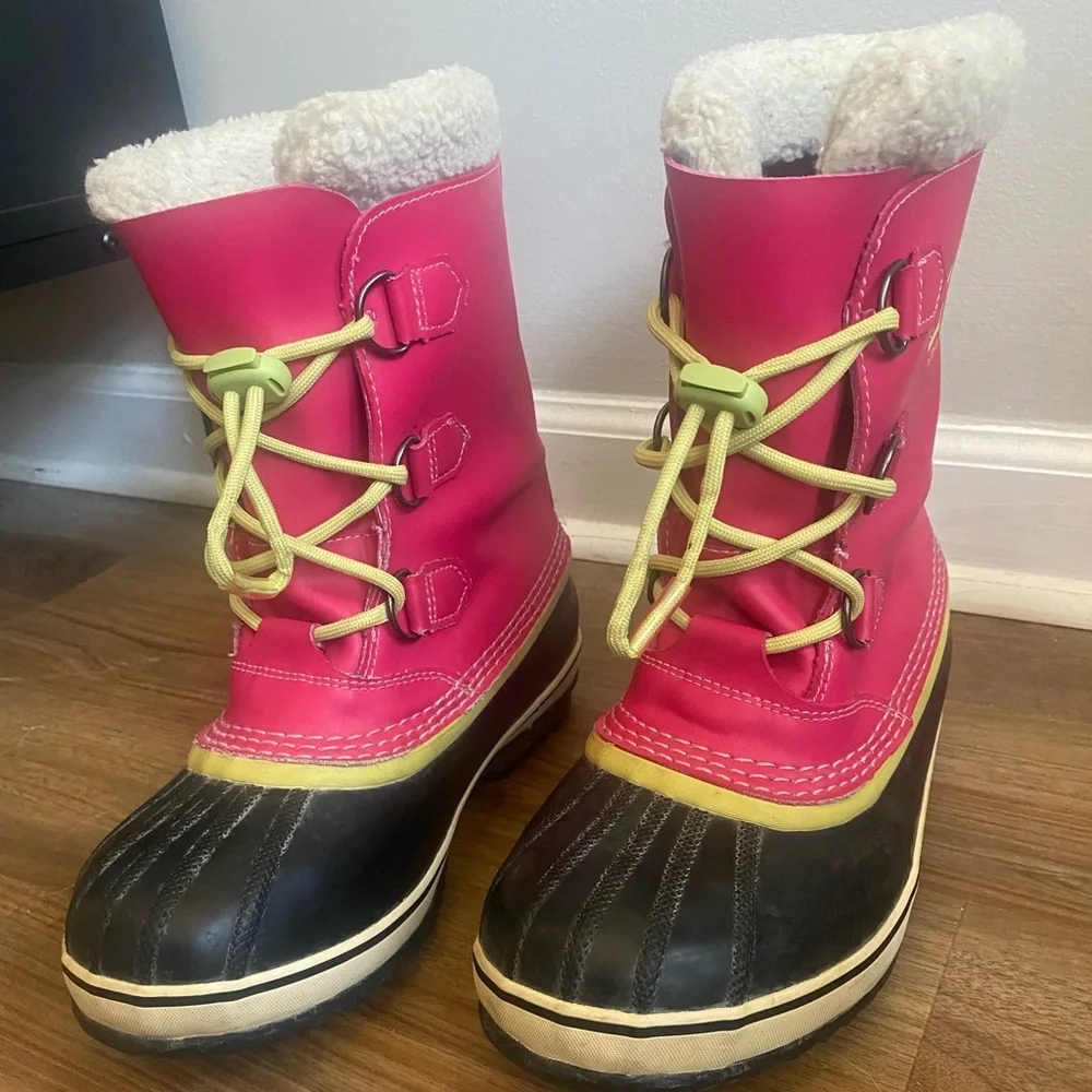 Sorel Pink Leather Snow Boots Women's Natural Rubber Waterproof-Size 6
